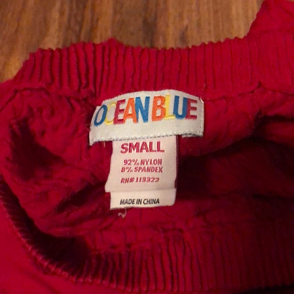 ✨ 4 for $25✨ red coverup - Picture 3 of 3